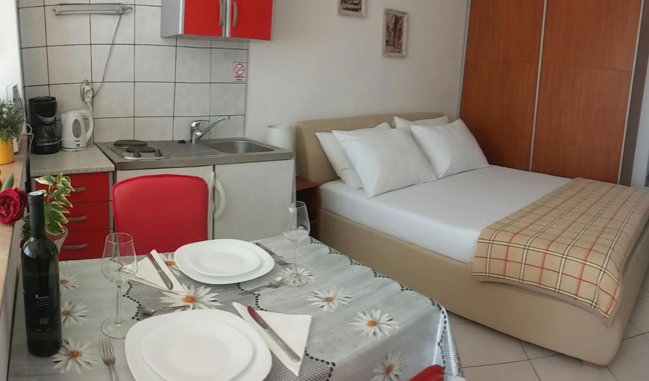 Apartmani Totic Crikvenica Exterior photo